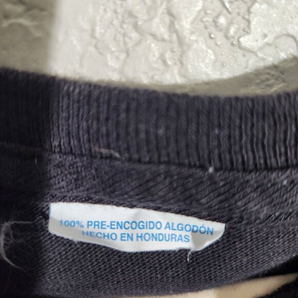 Skull & Candy Canes Santa Hat Graphic Tee Shirt Medium - Picture 3 of 8